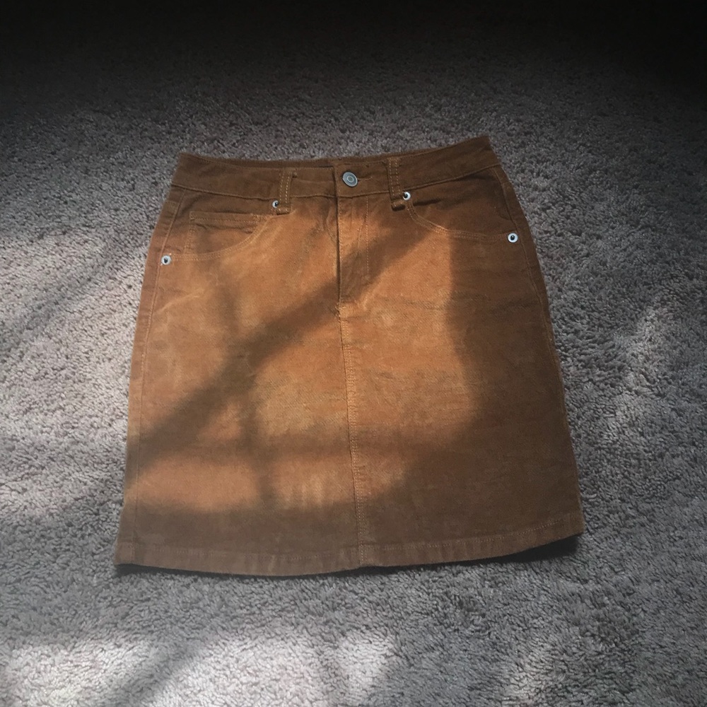 Brandy Melville skirt